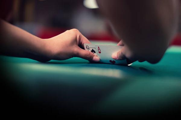 Understanding Live Dealer Games With Singapore online casino